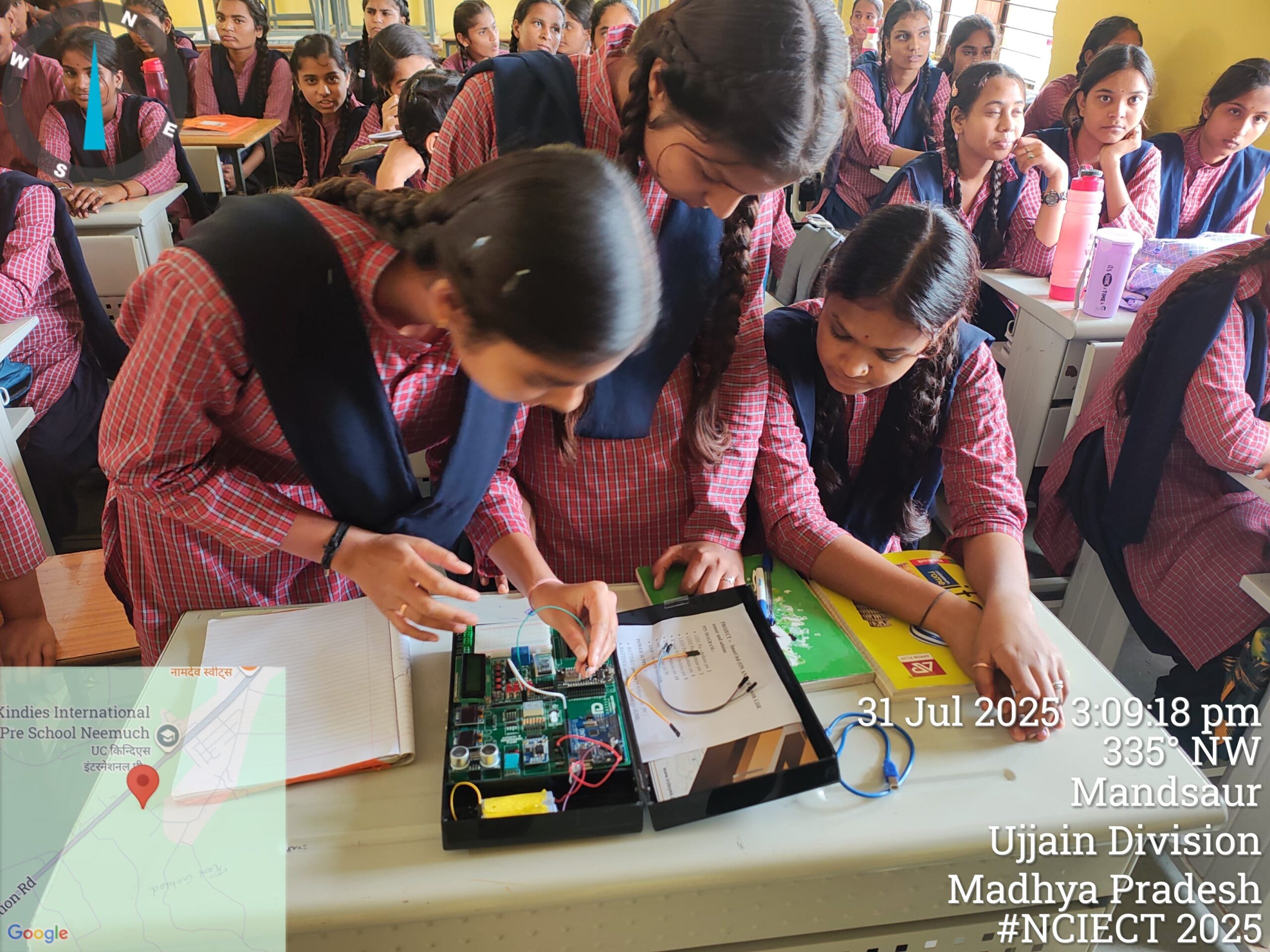 School-Level Workshop on Project-Based Learning and Trending Technologies